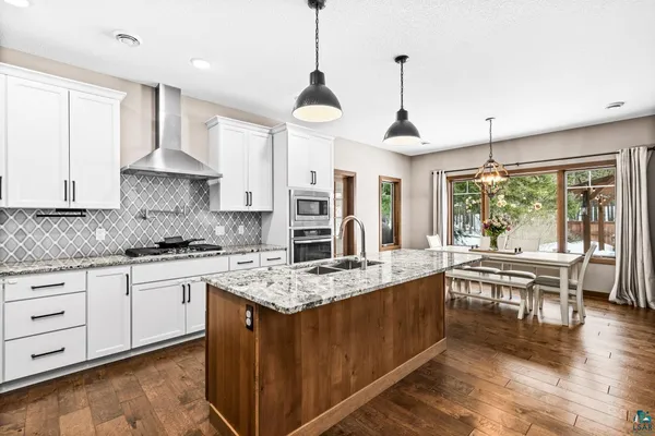 $899,900 | 5011 White Pine Street, Hermantown, MN 55811