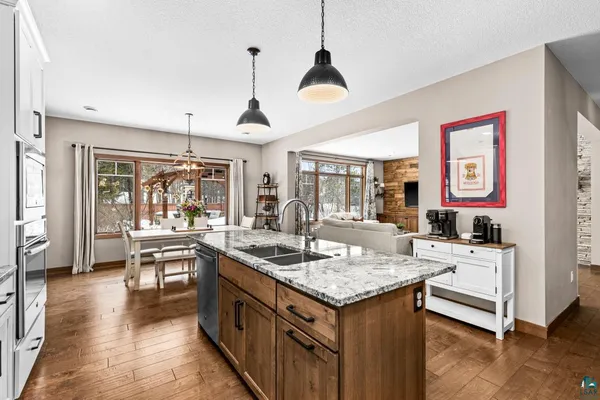 $899,900 | 5011 White Pine Street, Hermantown, MN 55811