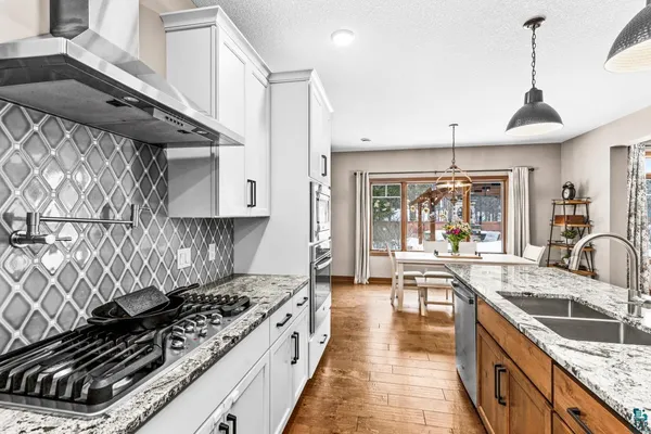 $899,900 | 5011 White Pine Street, Hermantown, MN 55811