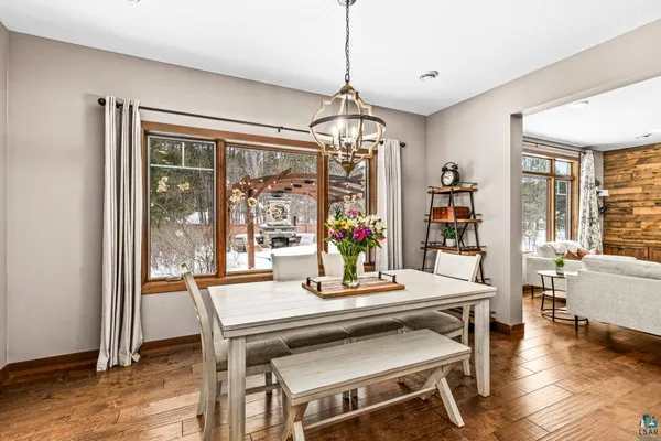 $899,900 | 5011 White Pine Street, Hermantown, MN 55811