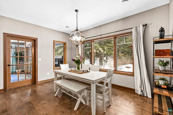 $899,900 | 5011 White Pine Street, Hermantown, MN 55811