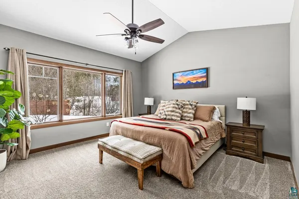 $899,900 | 5011 White Pine Street, Hermantown, MN 55811