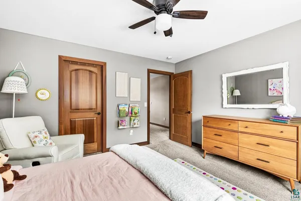 $899,900 | 5011 White Pine Street, Hermantown, MN 55811