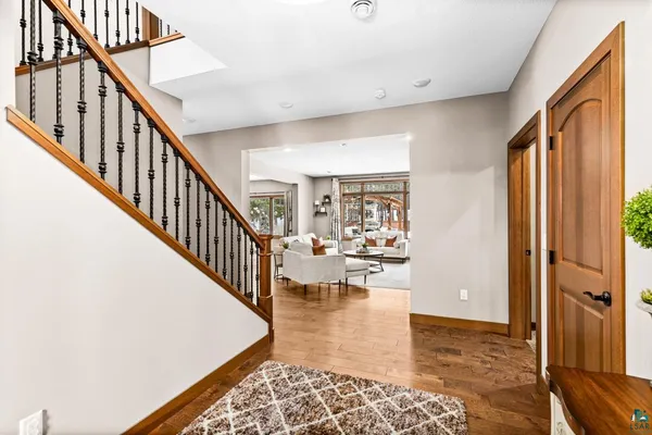 $899,900 | 5011 White Pine Street, Hermantown, MN 55811