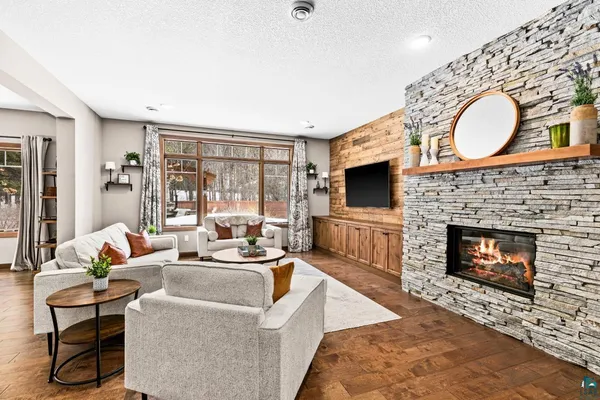 $899,900 | 5011 White Pine Street, Hermantown, MN 55811
