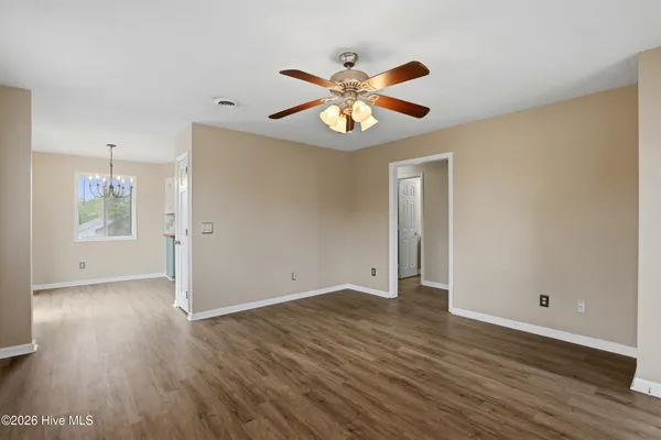 $1,350 | 1299 Wellington Avenue, Wilmington, NC 28401