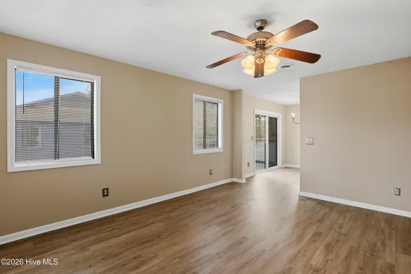 $1,350 | 1299 Wellington Avenue, Wilmington, NC 28401