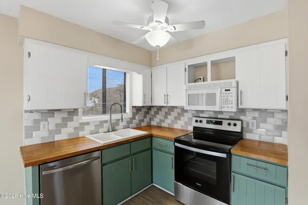 $1,350 | 1299 Wellington Avenue, Wilmington, NC 28401