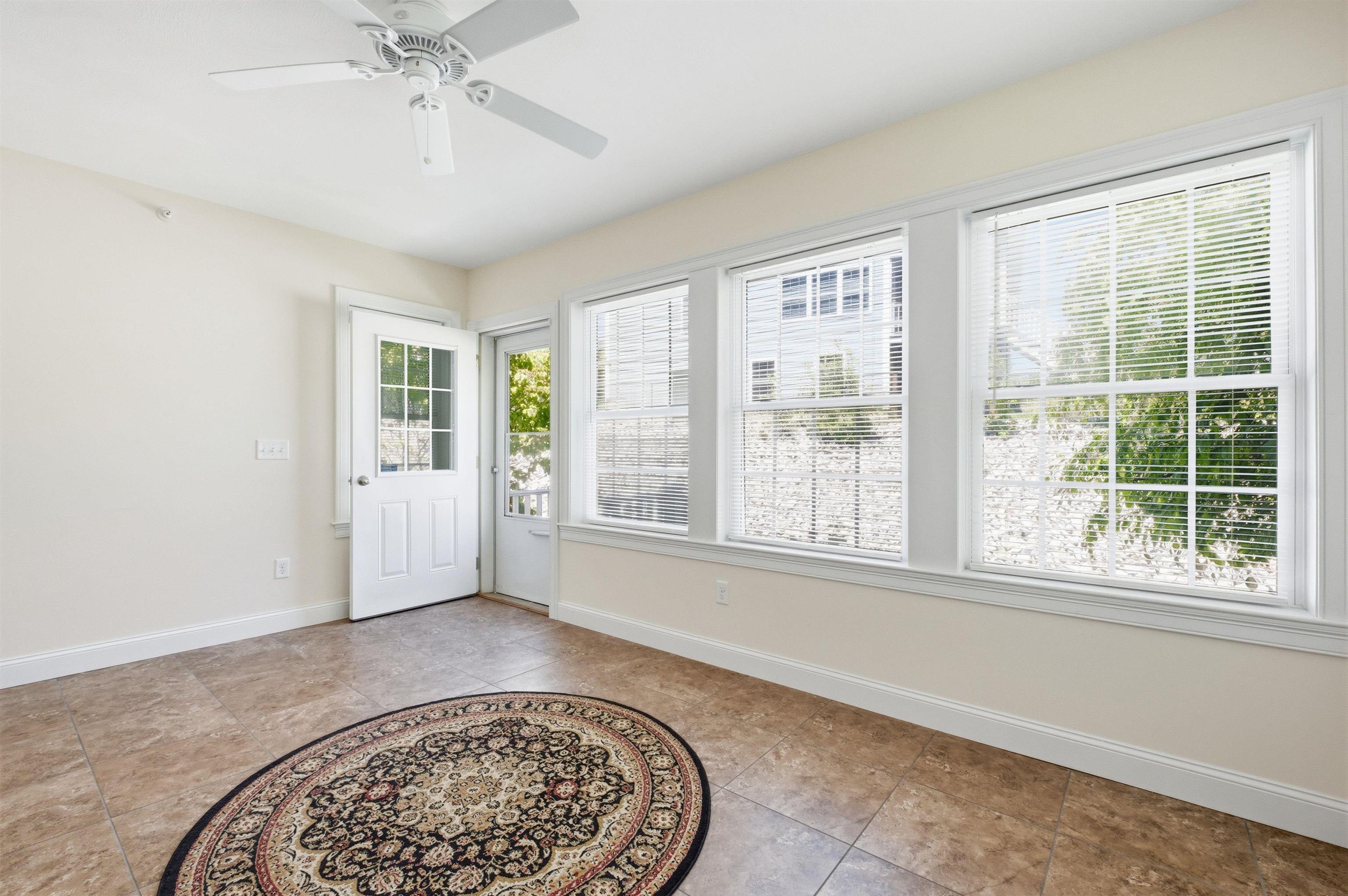 12 Thorn Hill Road, Unit 12 Hooksett, NH 03106 - Photo 25 of 44