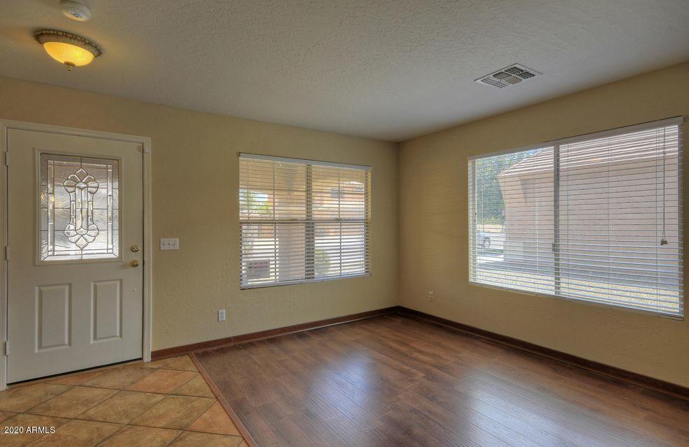 2915 West Carson Road Phoenix, AZ 85041 - Photo 2 of 8 Formal living