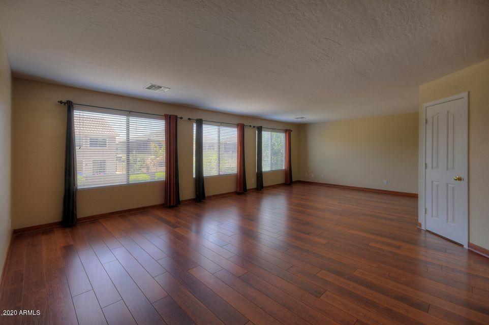 2915 West Carson Road Phoenix, AZ 85041 - Photo 3 of 8 family room