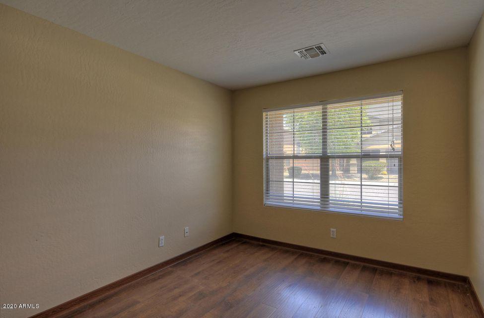 2915 West Carson Road Phoenix, AZ 85041 - Photo 6 of 8 dinning room