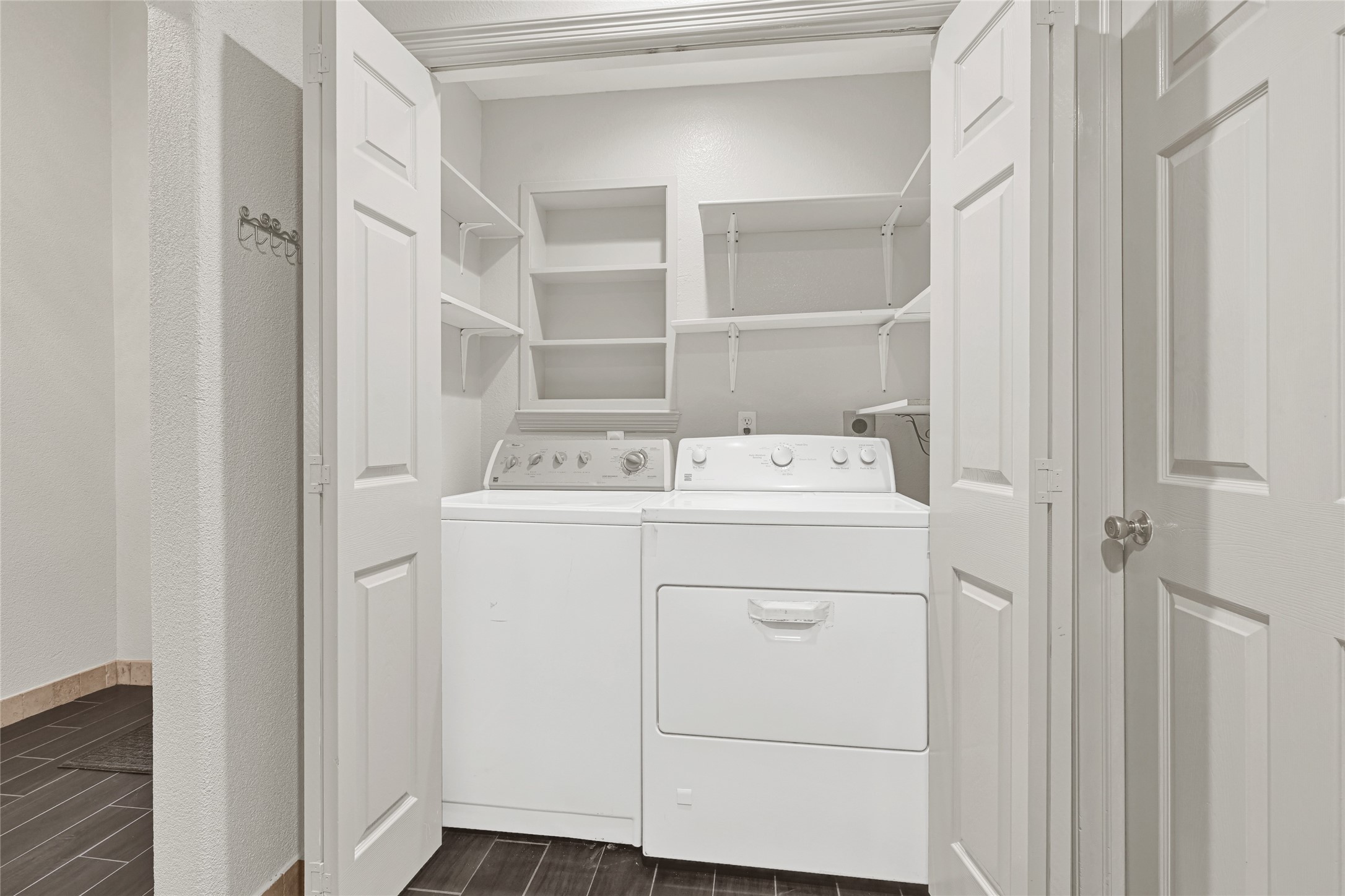 8715 Bauman Road, Unit 6 Houston, TX 77022 - Photo 16 of 27