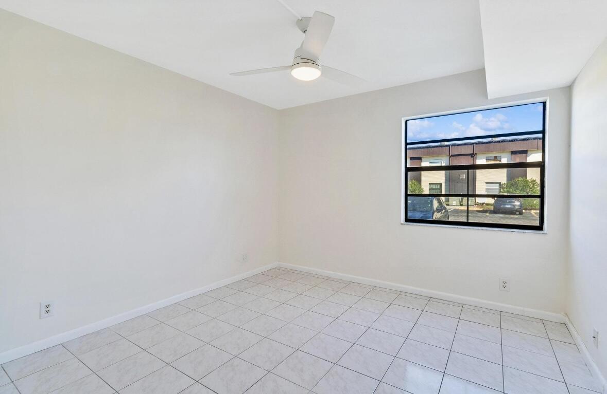 115 Capri B Delray Beach, FL 33484 - Photo 10 of 34 IMG_6889