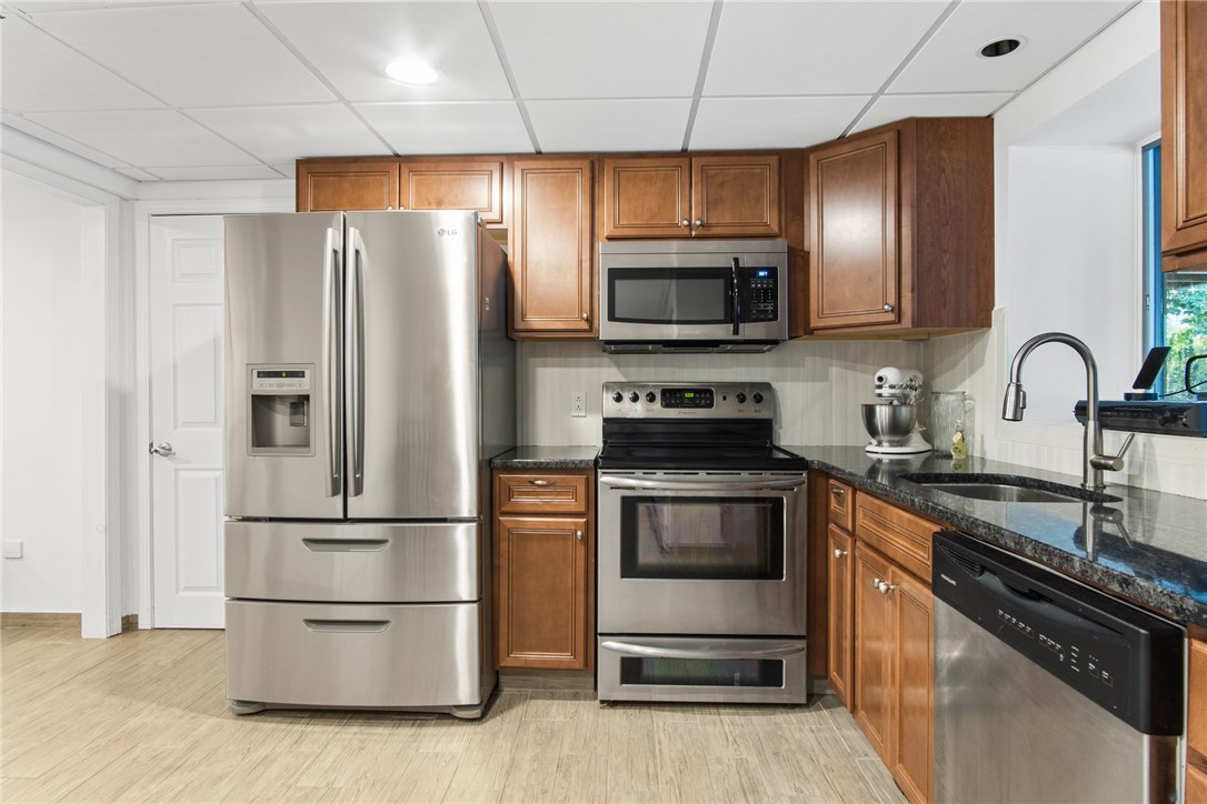 51 Basil Crossing Cranston, RI 02921 - Photo 27 of 35 Gallery Image 27