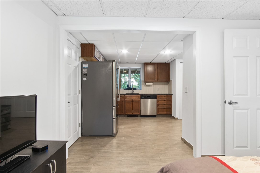 51 Basil Crossing Cranston, RI 02921 - Photo 29 of 35 Gallery Image 29