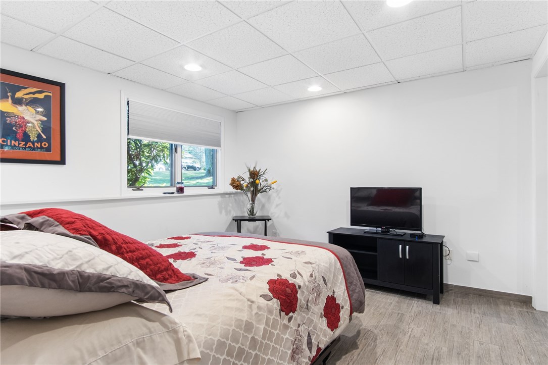 51 Basil Crossing Cranston, RI 02921 - Photo 31 of 35 Gallery Image 31