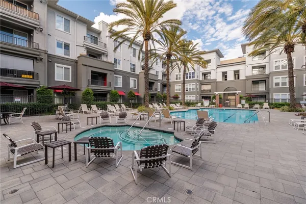 $515,000 | 1801 East Katella Avenue, Unit 1033, Anaheim, CA 92805