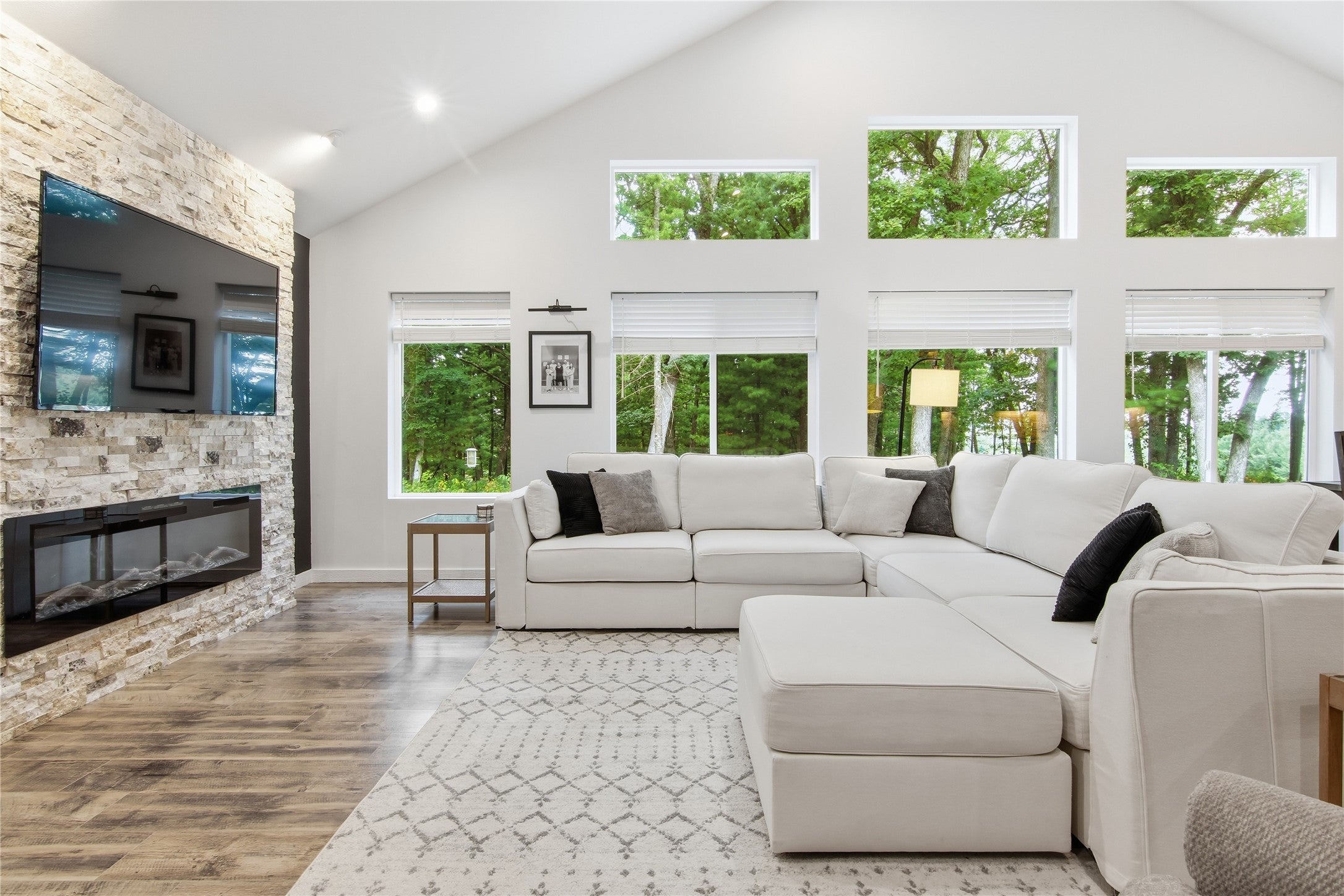 6040 Sandstone Road Eau Claire, WI 54701 - Photo 23 of 46 Gallery Image 23