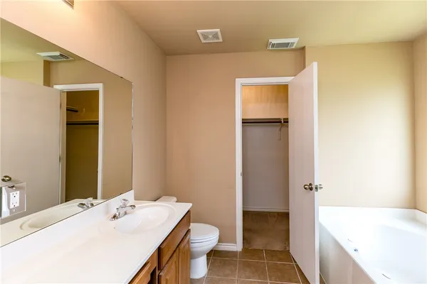 $1,795 | 3809 Los Arroyos Drive, Corpus Christi, TX 78414