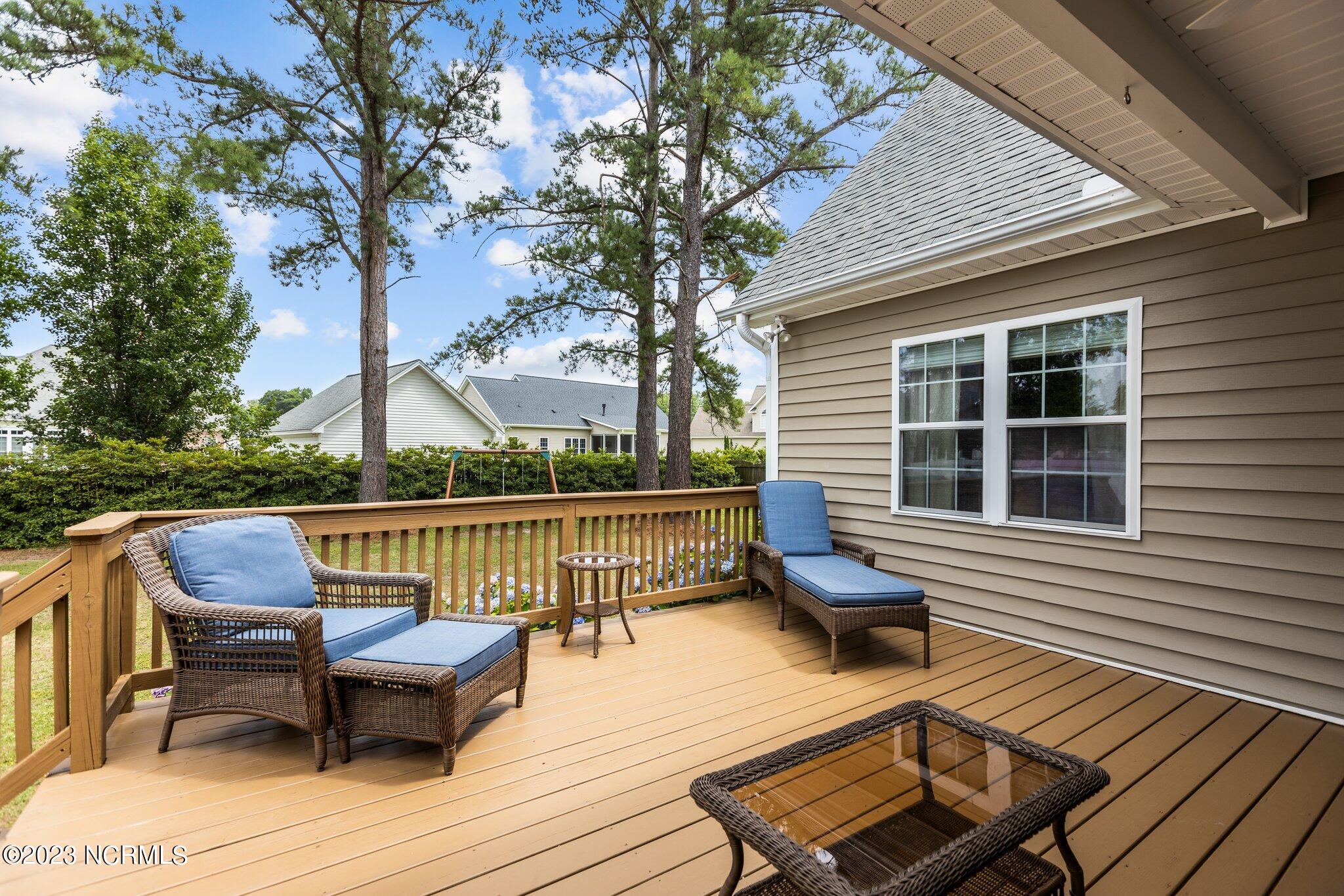 697 Tabard Road Winterville, NC 28590 - Photo 4 of 35 deck
