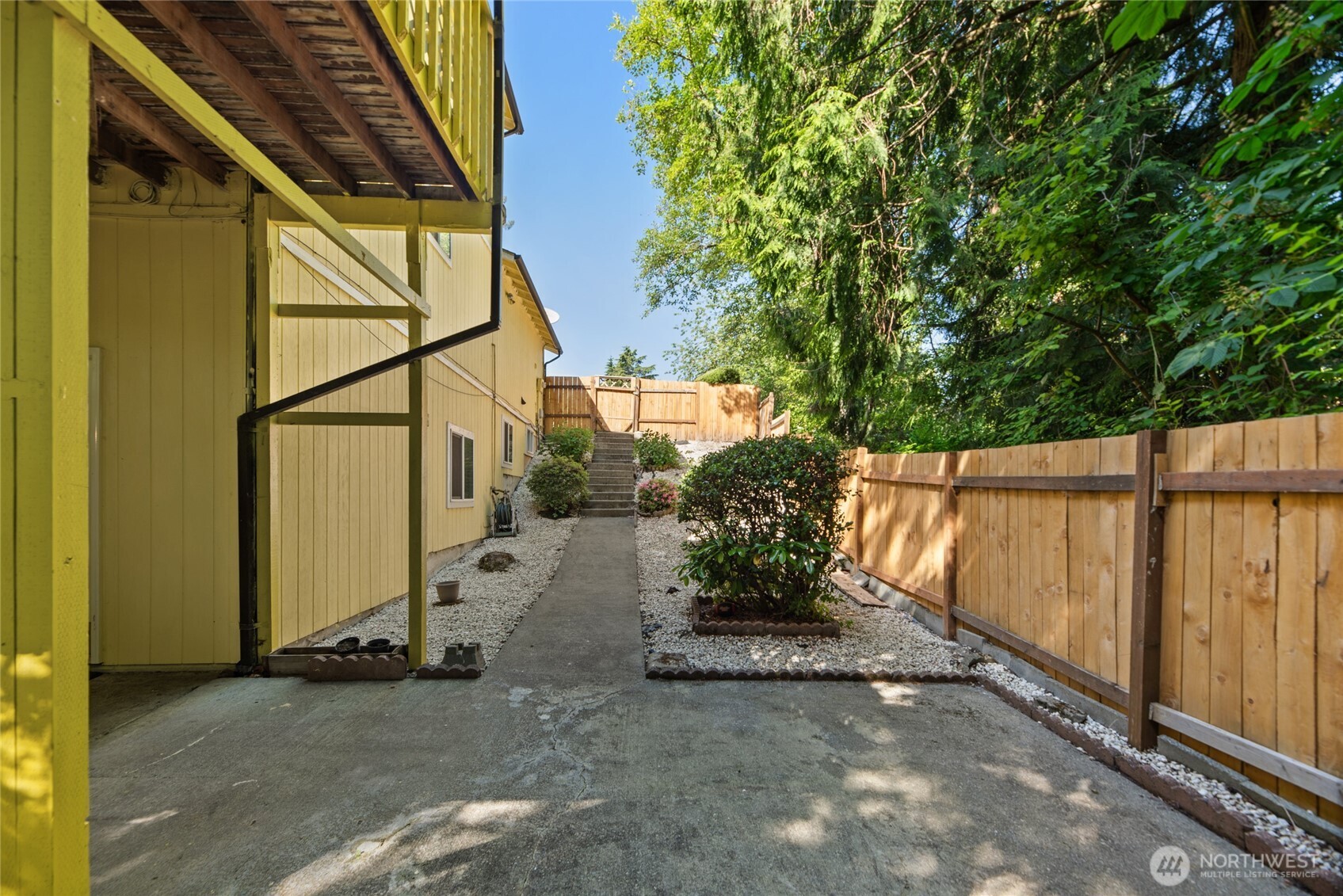 10606 68th Place South Seattle, WA 98178 - Photo 30 of 31 a view of a backyard