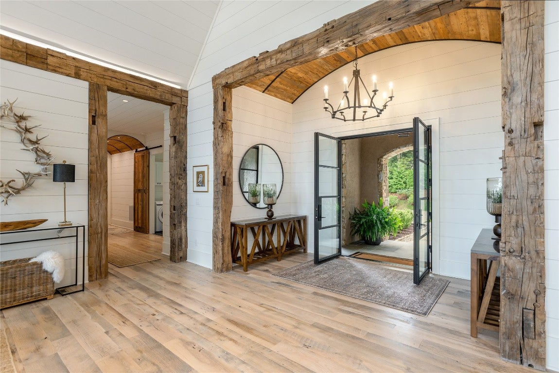 726 East Ridge Road Cashiers, NC 28717 - Photo 13 of 100 Gallery Image 13