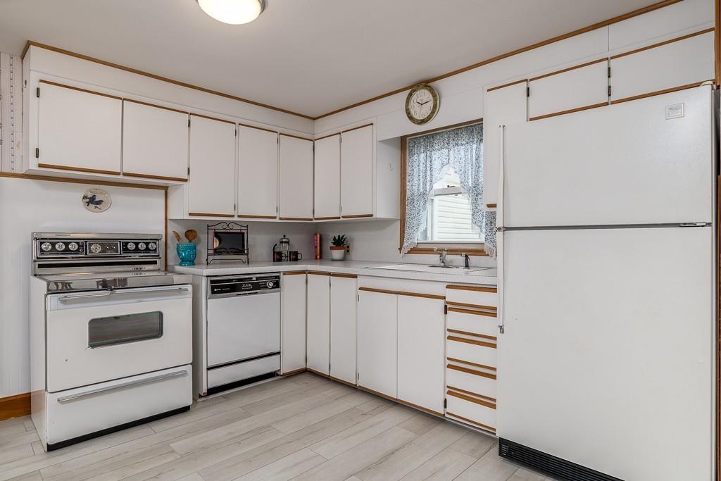 108 Derryfield Avenue Springfield, MA 01118 - Photo 12 of 28 Gallery Image 12