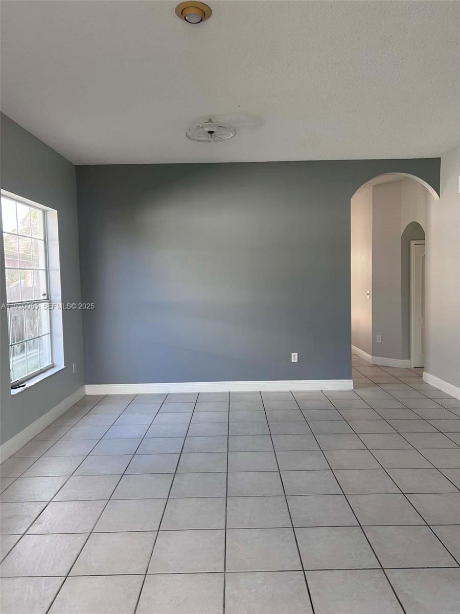 883 Southwest 142nd Place Miami, FL 33184 - Photo 2 of 9