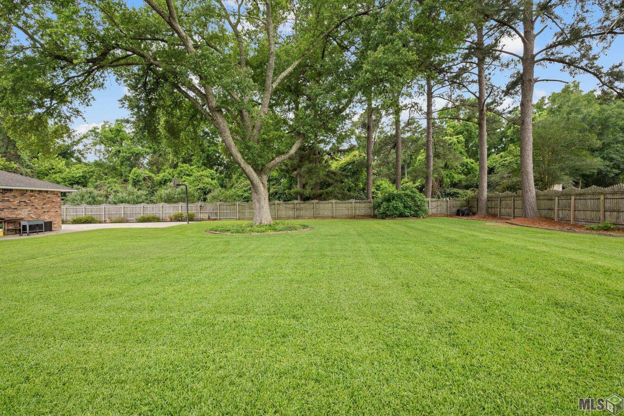 415 West Shady Lake Place Baton Rouge, LA 70810 - Photo 23 of 24