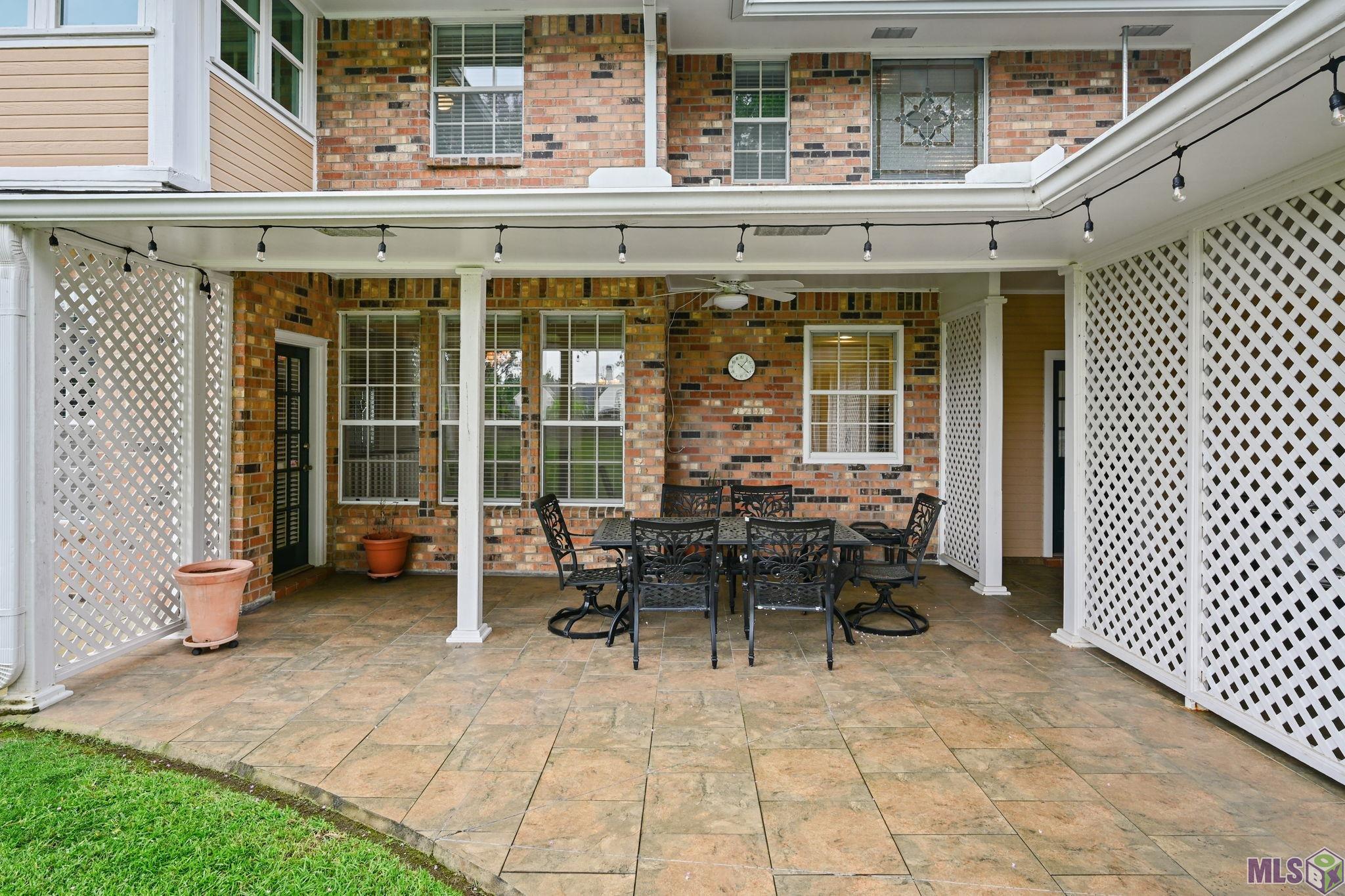 415 West Shady Lake Place Baton Rouge, LA 70810 - Photo 5 of 24