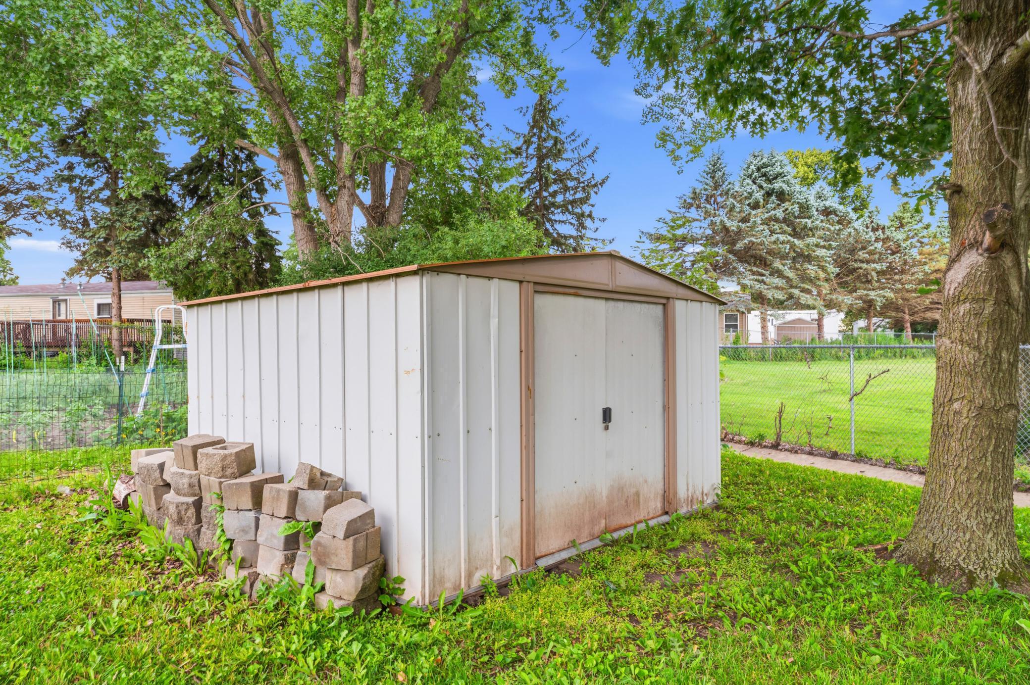 951 West Village Circle Rochester, MN 55904 - Photo 5 of 37