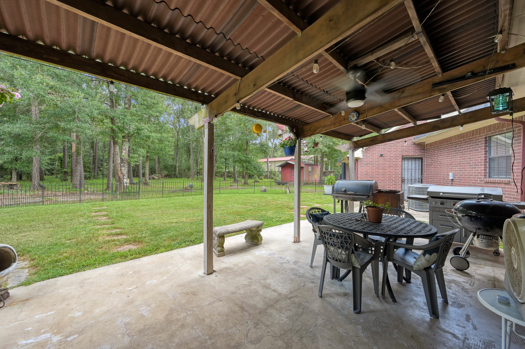 910 Commons Way Court Huffman, TX 77336 - Photo 34 of 49