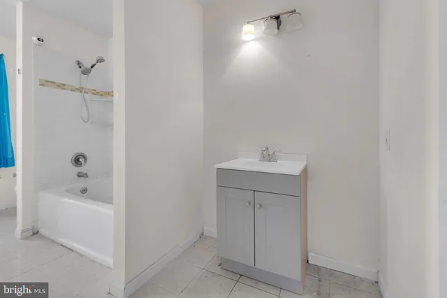 $350,000 | 23 East Oleander Drive, Mount Laurel, NJ 08054