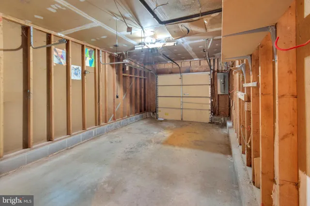 $350,000 | 23 East Oleander Drive, Mount Laurel, NJ 08054