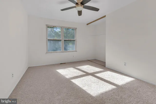 $350,000 | 23 East Oleander Drive, Mount Laurel, NJ 08054