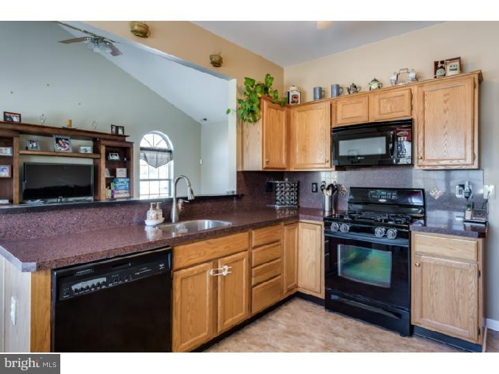 8 Springcress Drive Delran, NJ 08075 - Photo 8 of 22 Gallery Image 8
