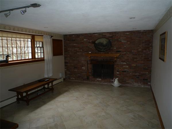 40 Morrison Road West Wakefield, MA 01880 - Photo 7 of 10 Gallery Image 7