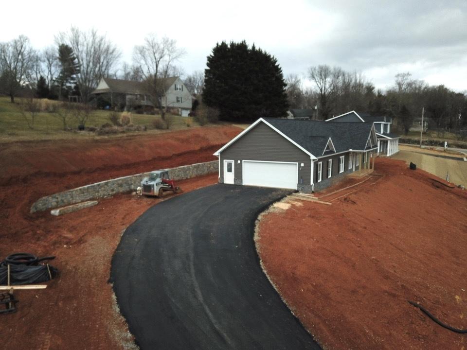 50 Ridgley Lane Fincastle, VA 24090 - Photo 15 of 17 2-car garage