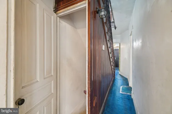 $990,000 | 712 4th Street Southeast, Washington, DC 20003