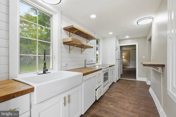$599,900 | 4066 Hollow Road, Malvern, PA 19355