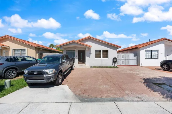 $1,700 | 11259 Northwest 88th Avenue, Hialeah Gardens, FL 33018