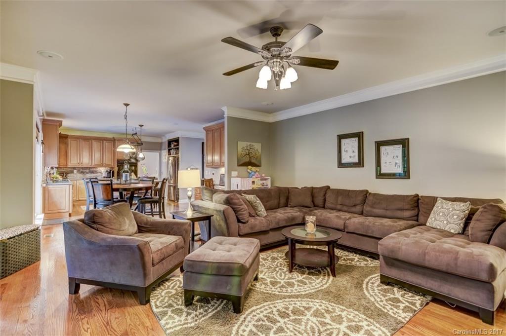 15524 Aberfeld Road Huntersville, NC 28078 - Photo 5 of 23 Gallery Image 5