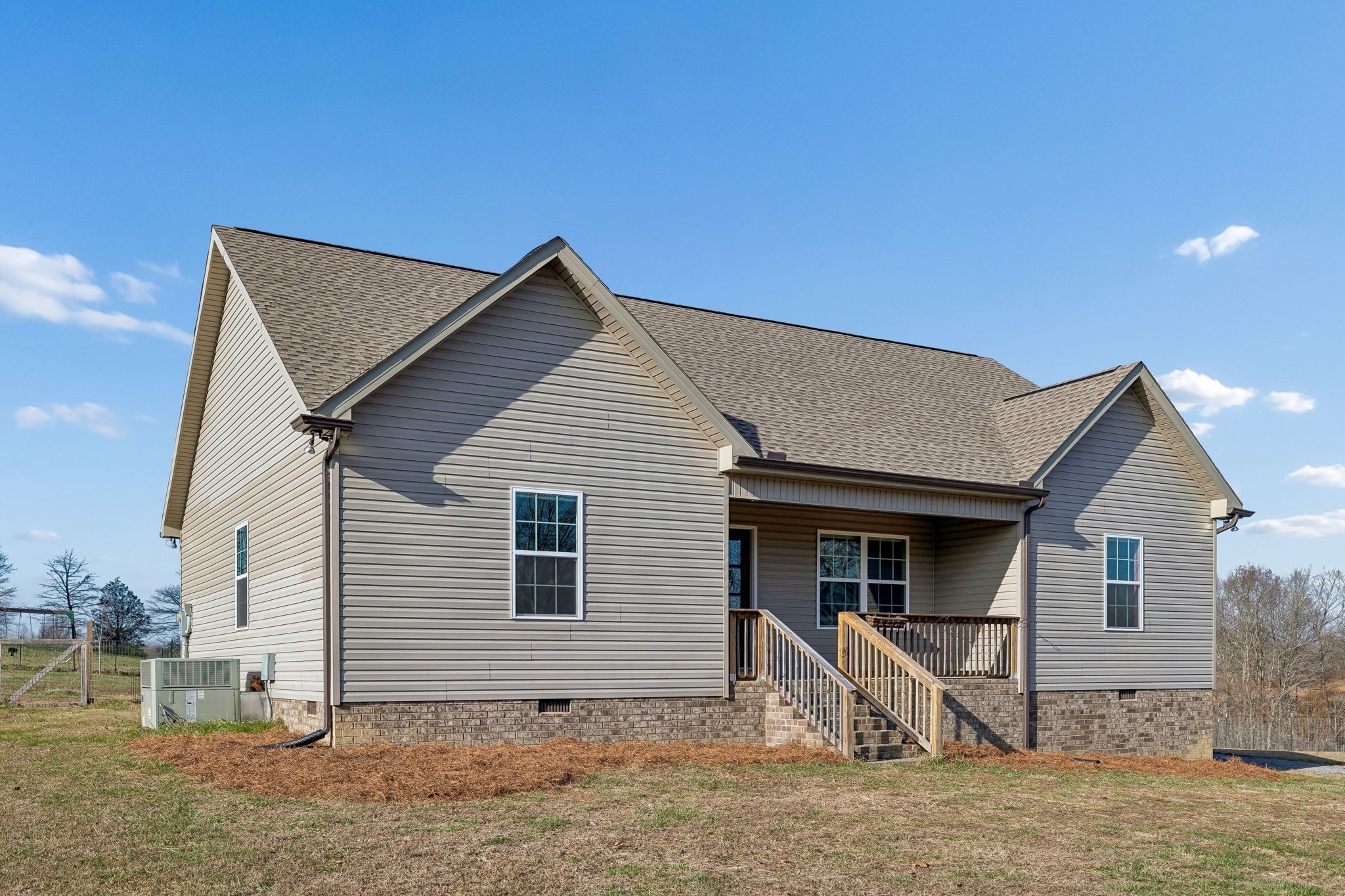 1521 Wixtown Road Westmoreland, TN 37186 - Photo 24 of 25 a view of a house