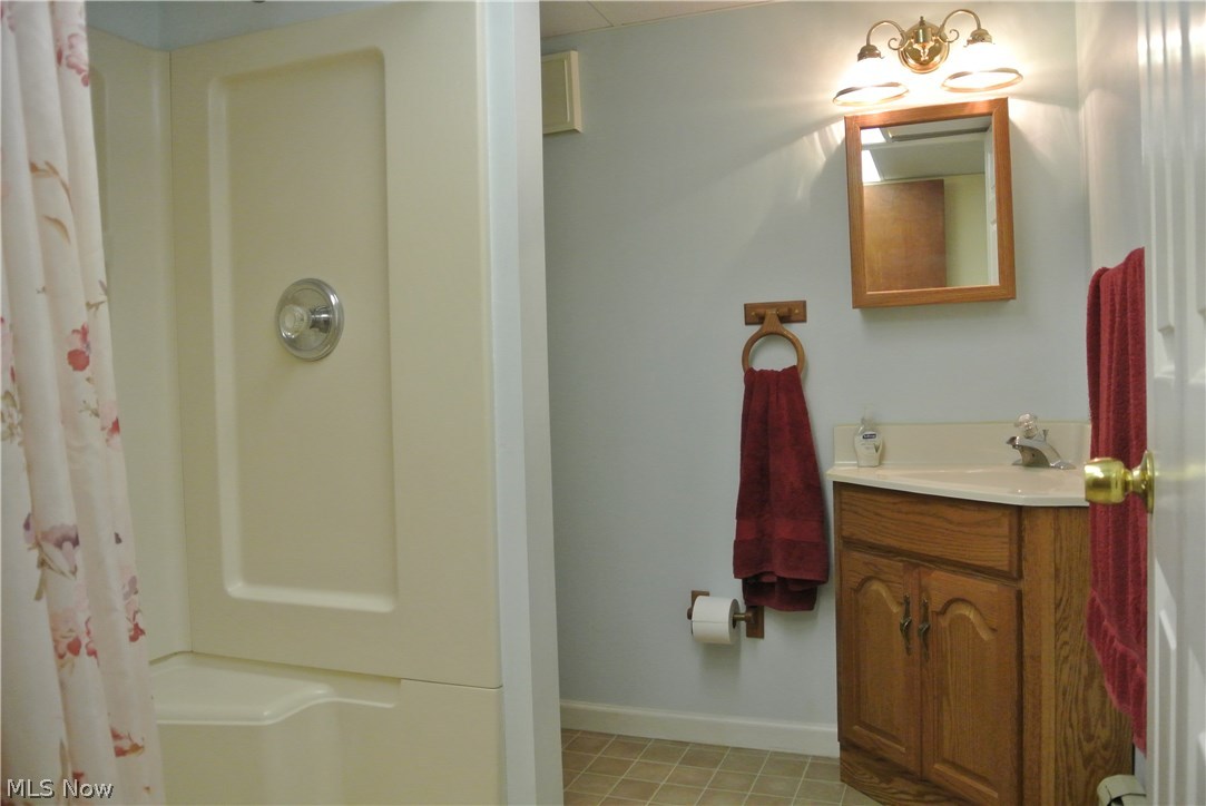 2945 Hillside Road Independence, OH 44131 - Photo 23 of 35 Lower Level full Bath