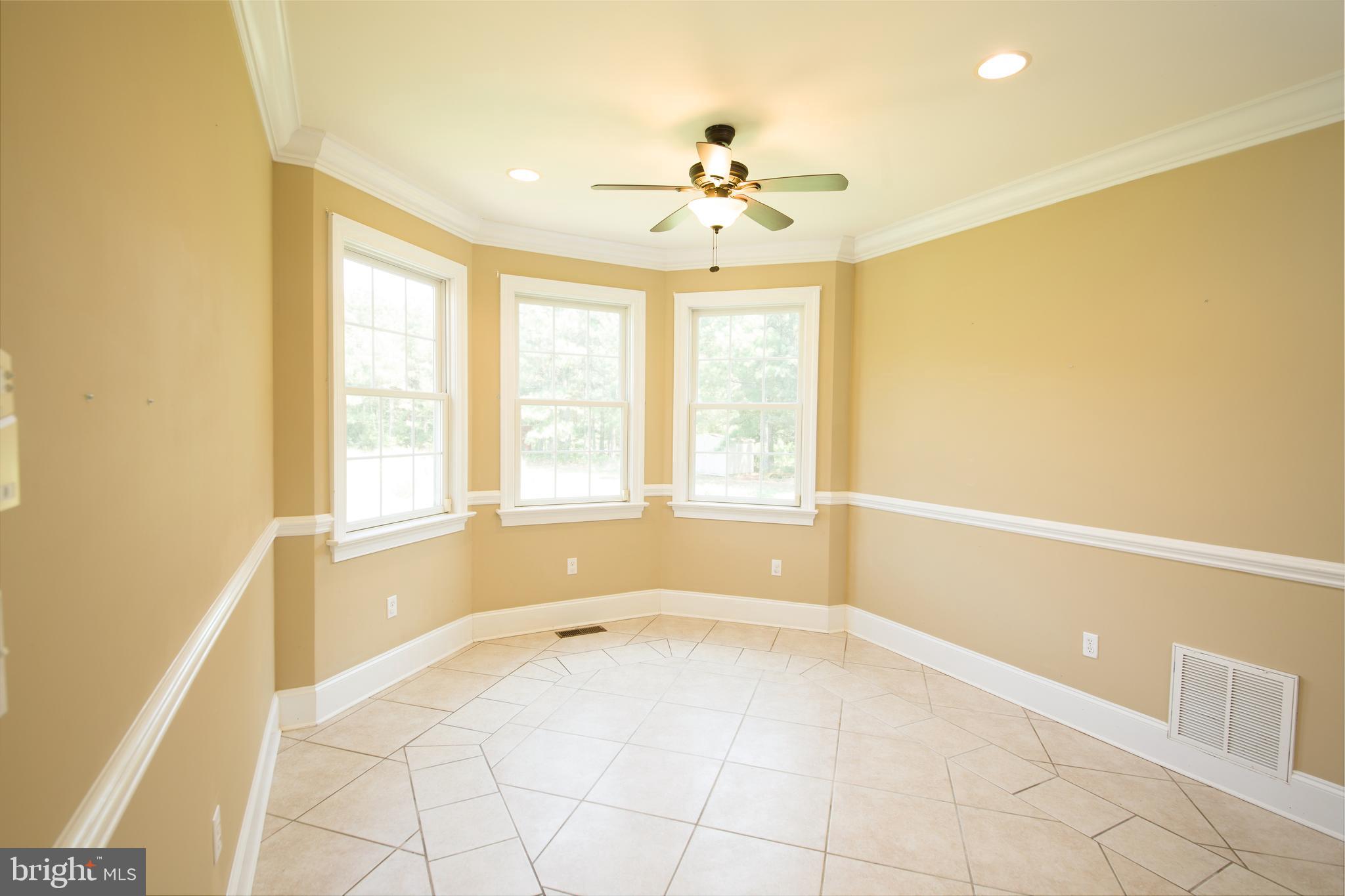 10311 Clarence Barnes Road Princess Anne, MD 21853 - Photo 12 of 44 Breakfast Room