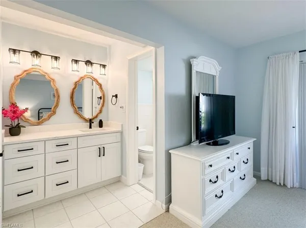 $2,800 | 788 Park Shore Drive, Unit D27, Naples, FL 34103