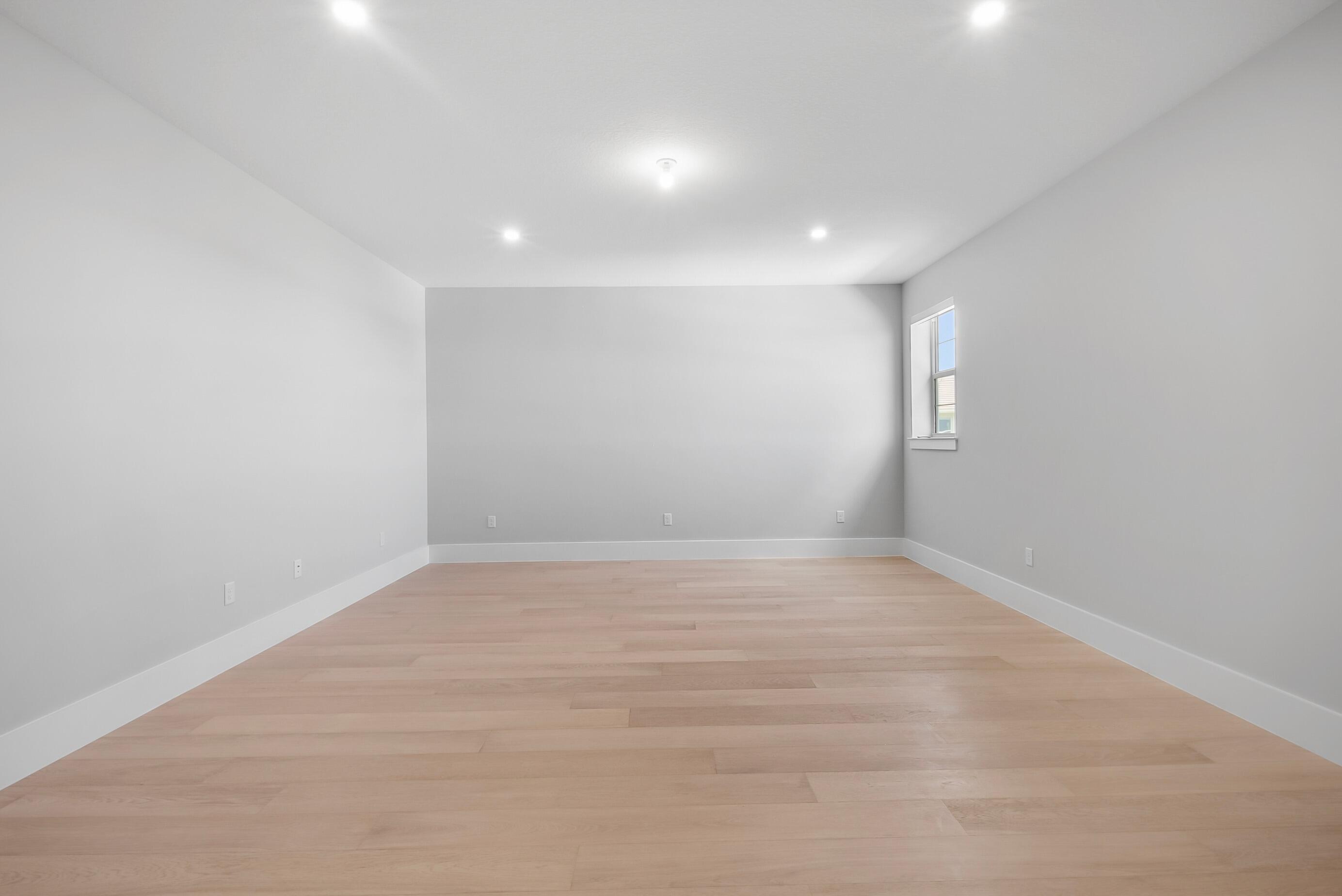 20060 Southeast Bridgewater Drive Jupiter, FL 33458 - Photo 40 of 68 a view of an empty room