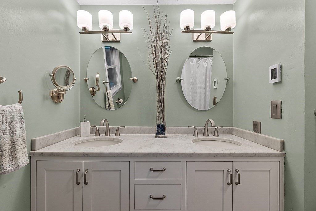 4 Olde Berry Road Andover, MA 01810 - Photo 13 of 23 Gallery Image 13