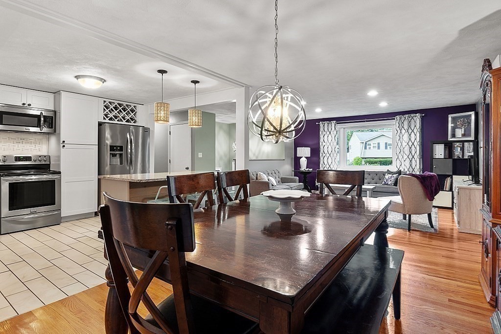 4 Olde Berry Road Andover, MA 01810 - Photo 5 of 23 Gallery Image 5